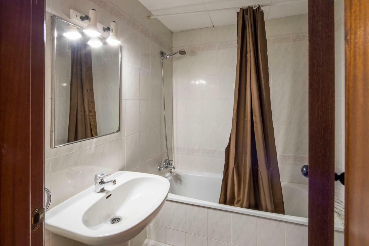 Apartamento Castell De Perelada Daire Girona Dış mekan fotoğraf
